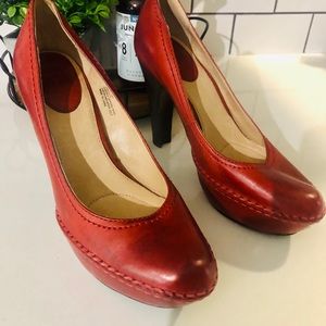 deep red pumps
